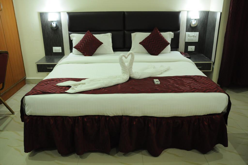 Vihas Inn 蒂鲁帕蒂 外观 照片
