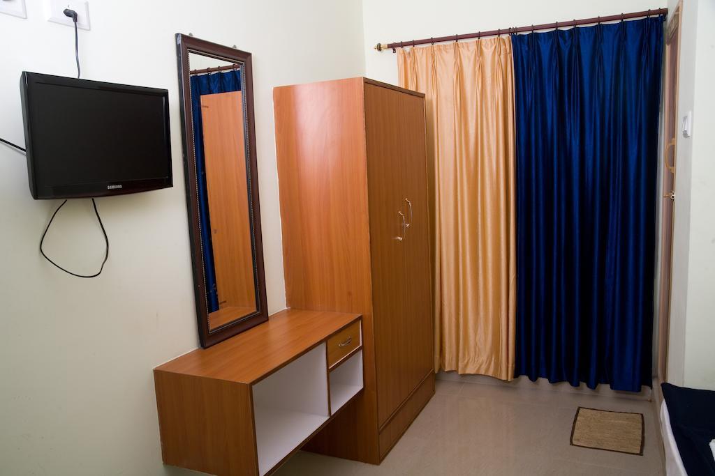 Vihas Inn 蒂鲁帕蒂 客房 照片